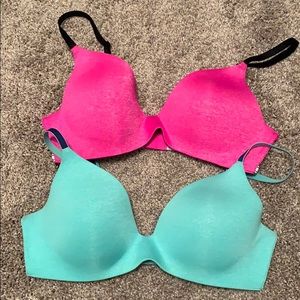 VS No Wire Bra 34B Bundle, Gentle Worn